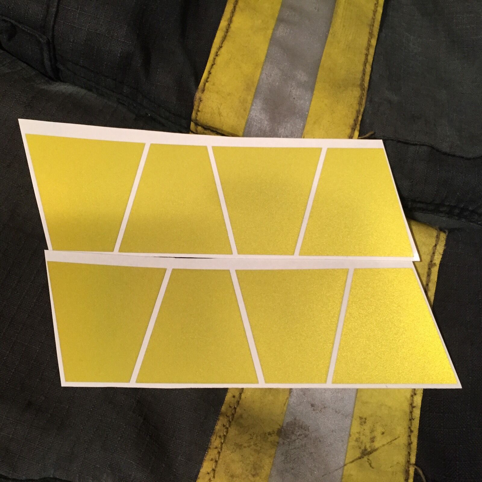 Reflective Fire Helmet Tets 8 Pack Tetrahedrons Fire Helmet Stickers --yellow