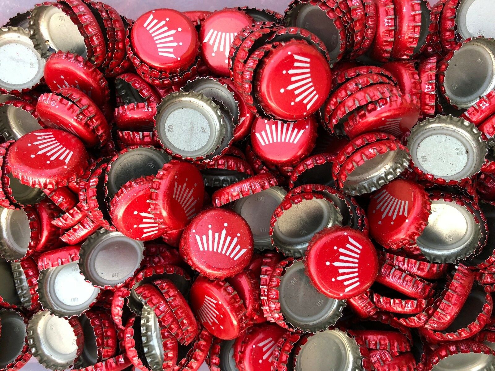 100 ((red Budweiser Crown)) Beer Bottle Caps No Dents. Free Shipping.